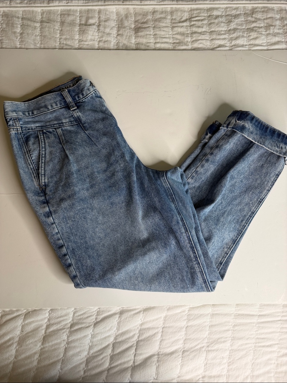 American Eagle Pleated Mom Jeans Size 12